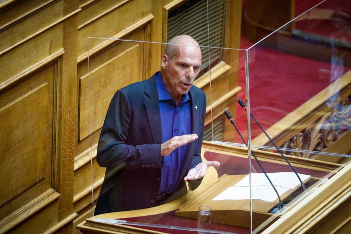 &Beta;&alpha;&rho;&omicron;&upsilon;&phi;ά&kappa;&eta;&sigmaf;: "&Tau;&omicron; &pi;&rho;ό&tau;&zeta;&epsilon;&kappa;&tau; &Mu;&eta;&tau;&sigma;&omicron;&tau;ά&kappa;&eta;&sigmaf; &xi;&alpha;&nu;ά &pi;&rho;&omega;&theta;&upsilon;&pi;&omicron;&upsilon;&rho;&gamma;ό&sigmaf; &alpha;&kappa;&upsilon;&rho;ώ&theta;&eta;&kappa;&epsilon; &ndash; &Tau;&omicron; &chi;&epsilon;&iota;&rho;&omicron;&kappa;&rho;ό&tau;&eta;&mu;&alpha; &pi;&omicron;&upsilon; &pi;ή&rho;&alpha;&tau;&epsilon; ή&tau;&alpha;&nu; &alpha;&pi;&omicron;&chi;&alpha;&iota;&rho;&epsilon;&tau;&iota;&sigma;&tau;ή&rho;&iota;&omicron;"