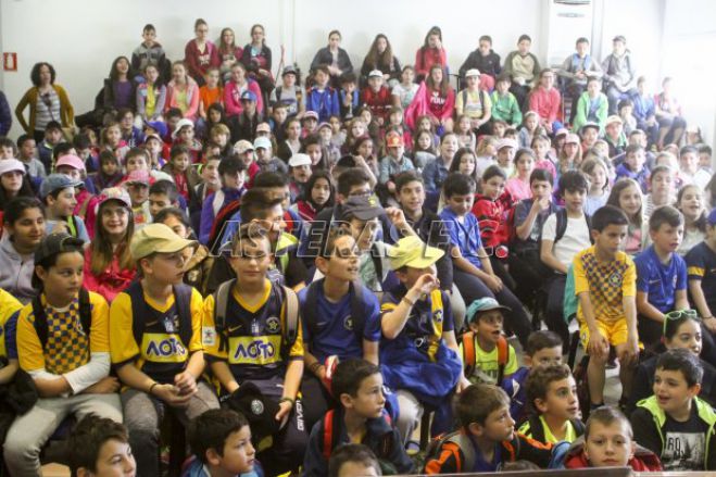 Με χαμόγελα και παιδικές φωνές γέμισε το γήπεδο του Αστέρα! (vd)