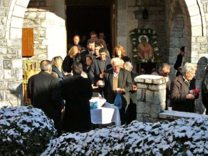 Η Βλαχέρνα τίμησε τον Άγιο Αθανάσιο (εικόνες)