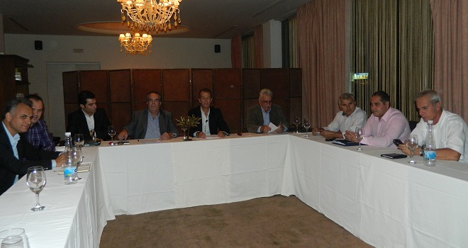 &Mu;&epsilon;ί&omega;&sigma;&eta; &tau;&omega;&nu; &tau;&epsilon;&lambda;ώ&nu; ύ&delta;&rho;&epsilon;&upsilon;&sigma;&eta;&sigmaf; &kappa;&alpha;&iota; &alpha;&pi;&omicron;&chi;έ&tau;&epsilon;&upsilon;&sigma;&eta;&sigmaf; &zeta;&eta;&tau;&omicron;ύ&nu; &omicron;&iota; &xi;&epsilon;&nu;&omicron;&delta;ό&chi;&omicron;&iota; &alpha;&pi;ό &tau;&omicron;&nu; &Delta;ή&mu;&alpha;&rho;&chi;&omicron; &Tau;&rho;ί&pi;&omicron;&lambda;&eta;&sigmaf;