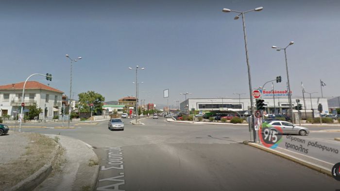 &Tau;&rho;&omicron;&chi;&alpha;ί&omicron; &sigma;&tau;&omicron;&nu; "&kappa;ό&mu;&beta;&omicron; &Beta;&alpha;&sigma;&iota;&lambda;ό&pi;&omicron;&upsilon;&lambda;&omicron;&upsilon;" &sigma;&tau;&eta;&nu; &Tau;&rho;ί&pi;&omicron;&lambda;&eta;