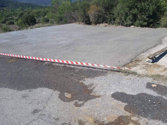 &Delta;ή&mu;&omicron;&sigmaf; &Tau;&rho;ί&pi;&omicron;&lambda;&eta;&sigmaf; | &Tau;&sigma;&iota;&mu;&epsilon;&nu;&tau;&omicron;&sigma;&tau;&rho;ώ&sigma;&epsilon;&iota;&sigmaf; &sigma;&epsilon; &Mu;&alpha;ί&nu;&alpha;&lambda;&omicron; &kappa;&alpha;&iota; &Chi;&rho;&upsilon;&sigma;&omicron;&beta;ί&tau;&sigma;&iota;