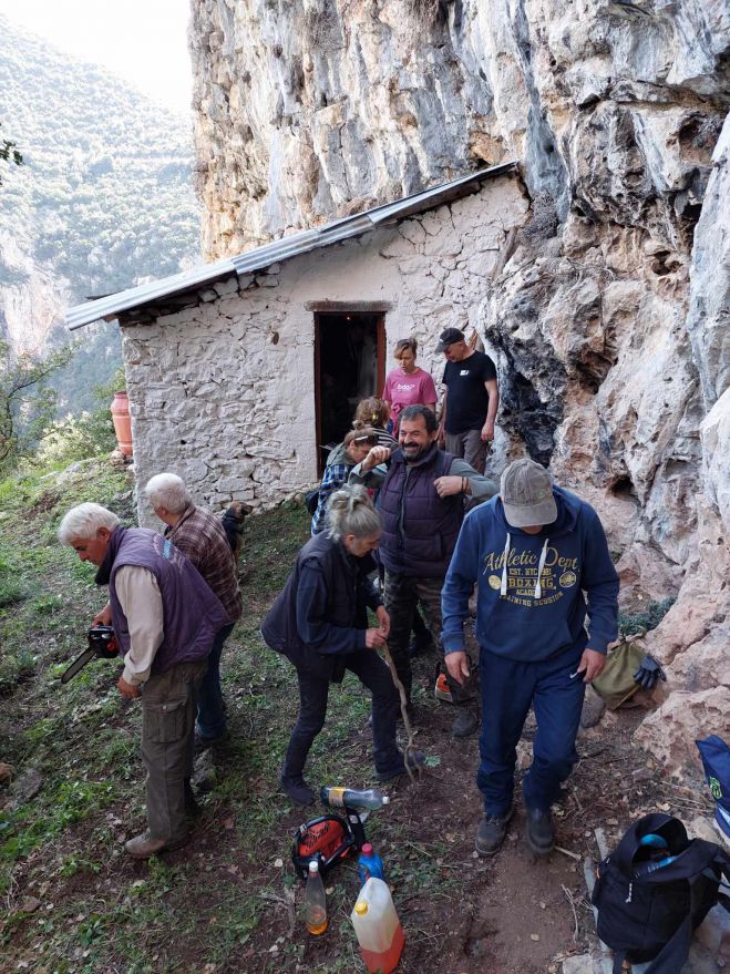 Σίταινα | Πεζοπορία, καθαρισμός μονοπατιού και αποκατάσταση στο Ιστορικό Παρεκκλήσι της Παναγίας Ζάγκολης