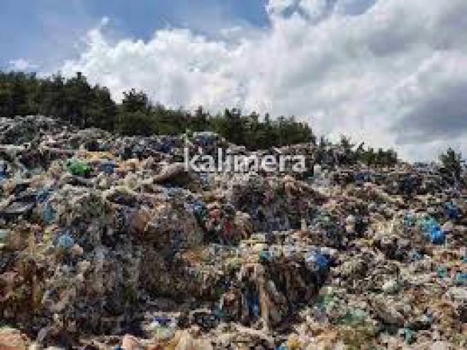 Χωματερή &quot;Αγίου Βλάση&quot; | Έσβησε η φωτιά, εγκρίθηκε υπηρεσία για επικάλυψη απορριμμάτων