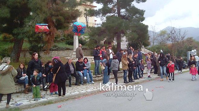 Λίγο πριν ξεκινήσει το Καρναβάλι στο Κακούρι (εικόνες)