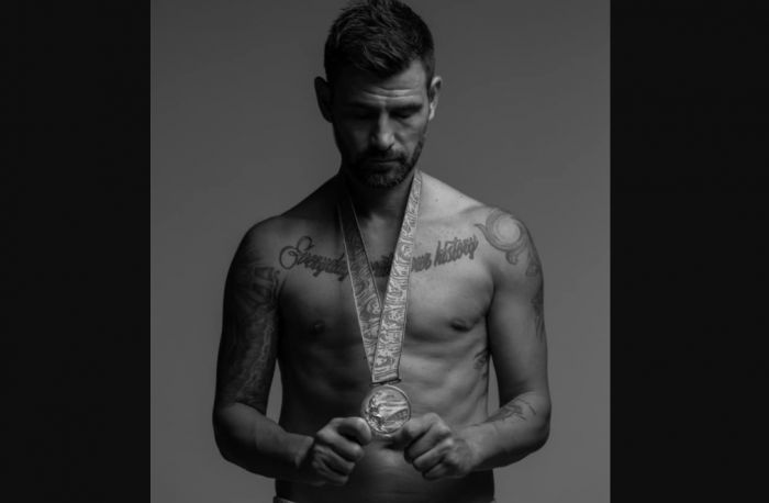 &Sigma;&upsilon;&mu;&pi;&lambda;&eta;&rho;ώ&theta;&eta;&kappa;&alpha;&nu; 20 &chi;&rho;ό&nu;&iota;&alpha; &alpha;&pi;ό &tau;ό&tau;&epsilon; &pi;&omicron;&upsilon; &omicron; &Gamma;&omicron;&rho;&tau;ύ&nu;&iota;&omicron;&sigmaf; &Mu;&iota;&chi;ά&lambda;&eta;&sigmaf; &Mu;&omicron;&upsilon;&rho;&omicron;ύ&tau;&sigma;&omicron;&sigmaf; &kappa;έ&rho;&delta;&iota;&sigma;&epsilon; &Chi;&rho;&upsilon;&sigma;ό &Omicron;&lambda;&upsilon;&mu;&pi;&iota;&alpha;&kappa;ό &Mu;&epsilon;&tau;ά&lambda;&lambda;&iota;&omicron;! (vd)