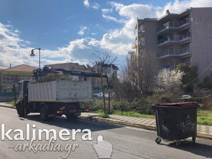 &Delta;ή&mu;&omicron;&sigmaf; &Tau;&rho;ί&pi;&omicron;&lambda;&eta;&sigmaf; | &Kappa;&alpha;&theta;&eta;&mu;&epsilon;&rho;&iota;&nu;έ&sigmaf; &epsilon;&rho;&gamma;&alpha;&sigma;ί&epsilon;&sigmaf; &alpha;&pi;ό &sigma;&upsilon;&nu;&epsilon;&rho;&gamma;&epsilon;ί&alpha; &sigma;&tau;&eta;&nu; &pi;ό&lambda;&eta;!