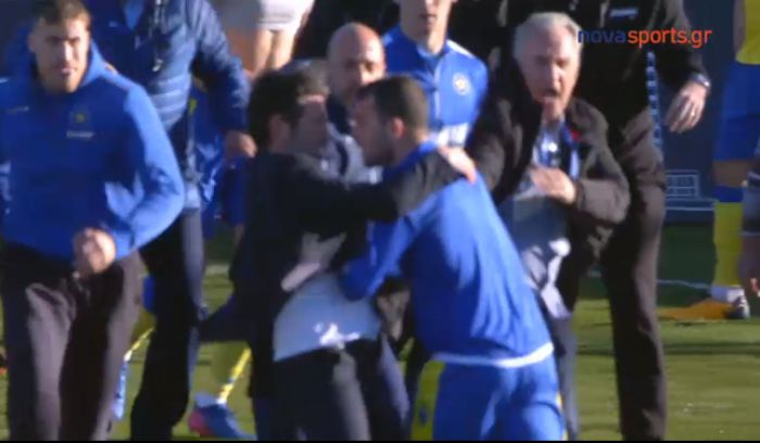 &Tau;&alpha; &epsilon;&pi;&epsilon;&iota;&sigma;ό&delta;&iota;&alpha; &mu;&epsilon;&tau;ά &tau;&eta; &lambda;ή&xi;&eta; &tau;&omicron;&upsilon; &alpha;&gamma;ώ&nu;&alpha; &sigma;&tau;&eta;&nu; &Tau;&rho;ί&pi;&omicron;&lambda;&eta; (vd)