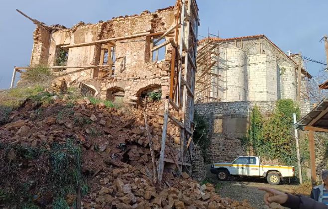 Κατέρρευσε το Σχολαρχείο στο Βελημάχι | Την ολική κατεδάφιση αποφάσισε το δημοτικό συμβούλιο Γορτυνίας