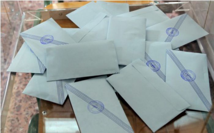 Ξεκίνησε η προανάκριση για τα τρυπημένα ψηφοδέλτια στο Άκοβο