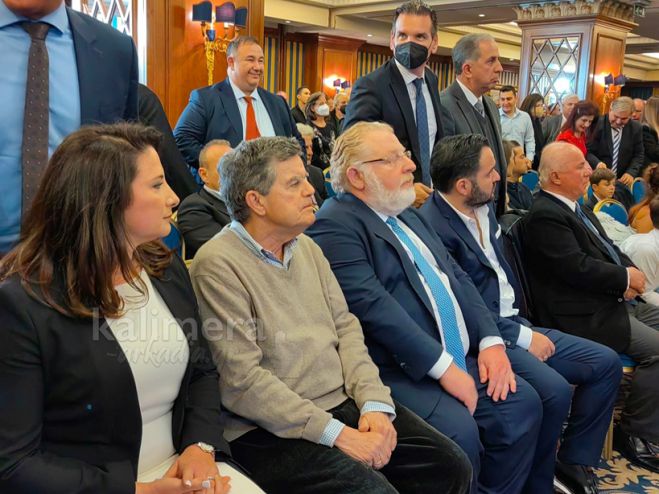 &Omicron; &Epsilon;&phi;&omicron;&pi;&lambda;&iota;&sigma;&tau;ή&sigmaf; &Mu;&alpha;&rho;&tau;ί&nu;&omicron;&sigmaf; &kappa;&alpha;&iota; &omicron;&iota; &Phi;&alpha;&rho;&mu;&alpha;&kappa;&omicron;&beta;&iota;&omicron;&mu;ή&chi;&alpha;&nu;&omicron;&iota; &Delta;έ&mu;&omicron;&sigmaf; &kappa;&alpha;&iota; &Tau;&rho;ύ&phi;&omega;&nu; &sigma;&tau;&eta;&nu; &epsilon;&kappa;&delta;ή&lambda;&omega;&sigma;&eta; &Beta;&lambda;ά&sigma;&eta;!