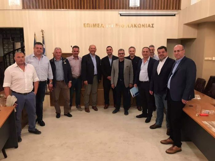 &Tau;&omicron; &phi;&upsilon;&sigma;&iota;&kappa;ό &alpha;έ&rho;&iota;&omicron; &sigma;&tau;&eta; &sigma;&upsilon;&nu;ά&nu;&tau;&eta;&sigma;&eta; &tau;&omega;&nu; &pi;&rho;&omicron;έ&delta;&rho;&omega;&nu; &tau;&omega;&nu; 5 &Epsilon;&pi;&iota;&mu;&epsilon;&lambda;&eta;&tau;&eta;&rho;ί&omega;&nu; &tau;&eta;&sigmaf; &Pi;&epsilon;&rho;&iota;&phi;έ&rho;&epsilon;&iota;&alpha;&sigmaf; &Pi;&epsilon;&lambda;&omicron;&pi;&omicron;&nu;&nu;ή&sigma;&omicron;&upsilon;