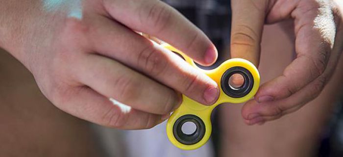 Fidget Spinner - Οι κίνδυνοι ... που κρύβει το δημοφιλές παιχνίδι