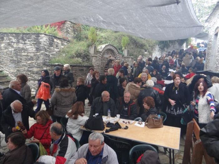 Χιλιάδες επισκέπτες στην Καστάνιτσα για τη Γιορτή Κάστανου! (εικόνες)