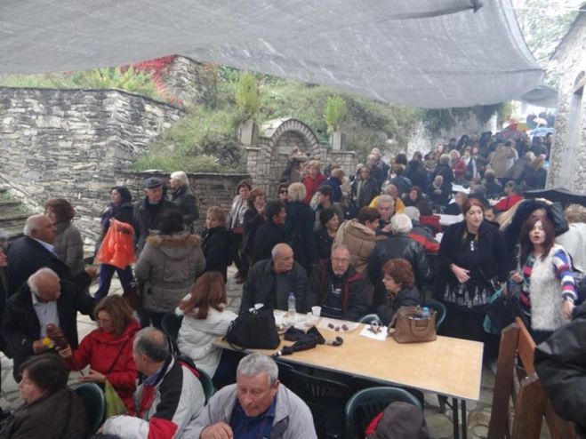 Χιλιάδες επισκέπτες στην Καστάνιτσα για τη Γιορτή Κάστανου! (εικόνες)