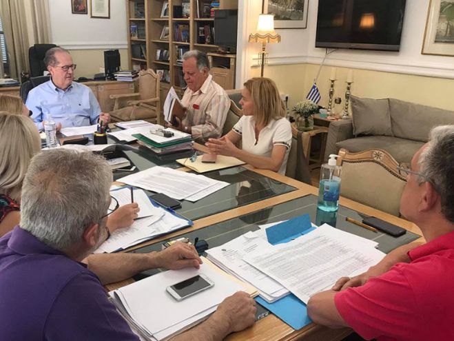 &Lambda;&alpha;&mu;&pi;&rho;ό&pi;&omicron;&upsilon;&lambda;&omicron;&sigmaf;: "&Pi;&lambda;έ&omicron;&nu;, &eta; &Pi;&epsilon;&rho;&iota;&phi;έ&rho;&epsilon;&iota;&alpha; &theta;&alpha; &alpha;&pi;&alpha;&sigma;&chi;&omicron;&lambda;&epsilon;ί&tau;&alpha;&iota; &mu;ό&nu;&omicron; &mu;&epsilon; &mu;&epsilon;&gamma;ά&lambda;&alpha; έ&rho;&gamma;&alpha; &pi;ά&nu;&omega; &alpha;&pi;ό 500.000 &euro; &gamma;&iota;&alpha; &tau;&eta;&nu; &Alpha;&rho;&kappa;&alpha;&delta;ί&alpha;"