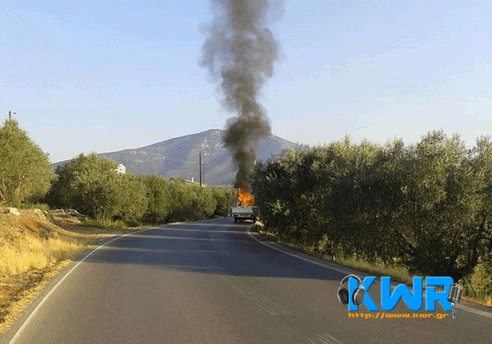 Φωτιά σε αυτοκίνητο στη Λίμνη Μουστού (εικόνες)