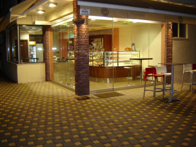 &Kappa;&omicron;&rho;&omega;&nu;&omicron;ϊό&sigmaf; | Έ&kappa;&lambda;&epsilon;&iota;&sigma;&epsilon; &pi;&rho;&omicron;&lambda;&eta;&pi;&tau;&iota;&kappa;ά cafe &sigma;&tau;&eta;&nu; &Tau;&rho;ί&pi;&omicron;&lambda;&eta;