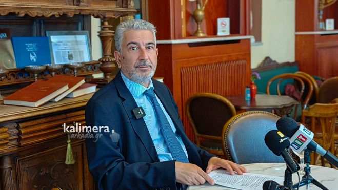 &Kappa;ώ&sigma;&tau;&alpha;&sigmaf; &Mu;&pi;&epsilon;&nu;&tau;&epsilon;&beta;ή&sigmaf;: &laquo;&Kappa;ά&tau;&omega; &tau;&alpha; &chi;έ&rho;&iota;&alpha; &alpha;&pi;ό &tau;&eta;&nu; &Alpha;&rho;&kappa;&alpha;&delta;ί&alpha;. Ή&rho;&theta;&epsilon; &eta; ώ&rho;&alpha; &nu;&alpha; &mu;&iota;&lambda;ή&sigma;&omicron;&upsilon;&mu;&epsilon; &gamma;&iota;&alpha; &tau;&omicron; &mu;έ&lambda;&lambda;&omicron;&nu; &tau;ό&pi;&omicron;&upsilon; &mu;&alpha;&sigmaf;&raquo;