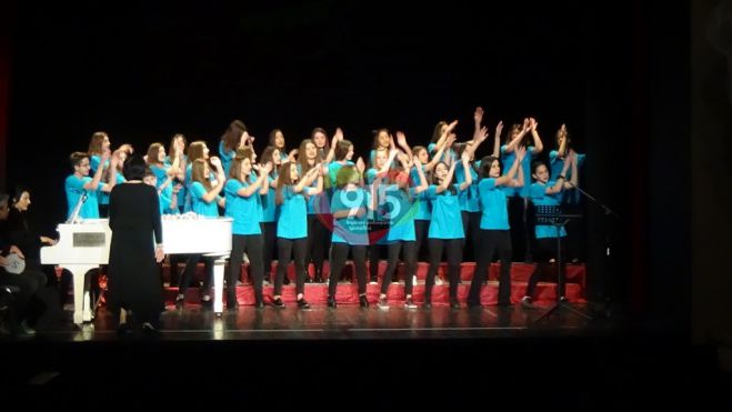 &Mu;&omicron;&upsilon;&sigma;&iota;&kappa;έ&sigmaf; &tau;&omicron;&upsilon; &kappa;ό&sigma;&mu;&omicron;&upsilon; ή&chi;&eta;&sigma;&alpha;&nu; &sigma;&tau;&omicron; &Mu;&alpha;&lambda;&lambda;&iota;&alpha;&rho;&omicron;&pi;&omicron;ύ&lambda;&epsilon;&iota;&omicron; &Theta;έ&alpha;&tau;&rho;&omicron; (vd)