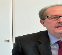 &Xi;έ&sigma;&pi;&alpha;&sigma;&alpha;&nu; &omicron;&iota; &Delta;ή&mu;&alpha;&rho;&chi;&omicron;&iota; &gamma;&iota;&alpha; &tau;&alpha; &sigma;&kappa;&omicron;&upsilon;&pi;ί&delta;&iota;&alpha;: &laquo;&Theta;&alpha; &pi;&epsilon;&tau;ά&xi;&omicron;&upsilon;&mu;&epsilon; &tau;&alpha; &kappa;&lambda;&epsilon;&iota;&delta;&iota;ά &tau;&omega;&nu; &delta;&eta;&mu;&alpha;&rho;&chi;&epsilon;ί&omega;&nu;. &Delta;&epsilon;&nu; &theta;&alpha; &gamma;ί&nu;&epsilon;&iota; &Kappa;&rho;&alpha;&nu;ί&delta;&iota; ό&lambda;&eta; &eta; &Pi;&epsilon;&lambda;&omicron;&pi;ό&nu;&nu;&eta;&sigma;&omicron;&sigmaf;&raquo;