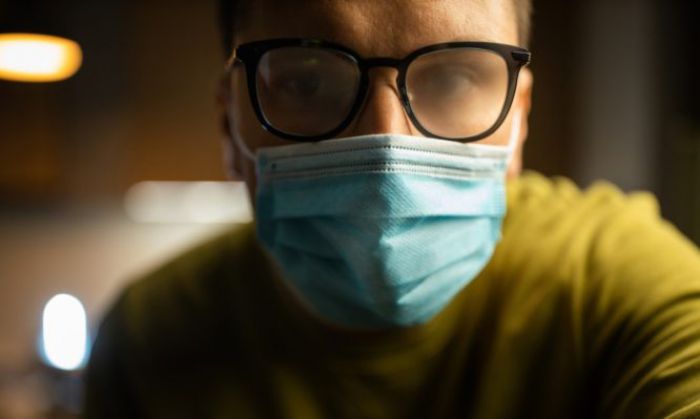 &Pi;ώ&sigmaf; &delta;&epsilon;&nu; &theta;&alpha; &theta;&omicron;&lambda;ώ&nu;&omicron;&upsilon;&nu; &tau;&alpha; &gamma;&upsilon;&alpha;&lambda;&iota;ά &sigma;&omicron;&upsilon; ό&tau;&alpha;&nu; &phi;&omicron;&rho;ά&sigmaf; &mu;ά&sigma;&kappa;&alpha;