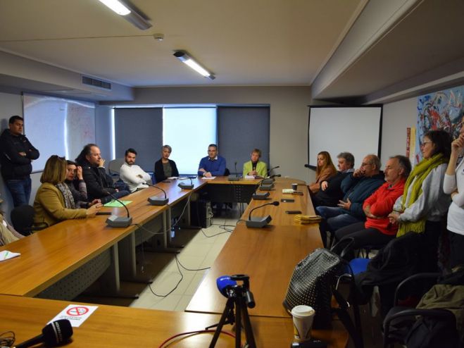 &Theta;&epsilon;&tau;&iota;&kappa;ά &mu;&eta;&nu;ύ&mu;&alpha;&tau;&alpha; &gamma;&iota;&alpha; &tau;&eta; &sigma;&upsilon;&mu;&mu;&epsilon;&tau;&omicron;&chi;ή &sigma;&tau;&omicron; &Kappa;&alpha;&rho;&nu;&alpha;&beta;ά&lambda;&iota; &tau;&eta;&sigmaf; &Tau;&rho;ί&pi;&omicron;&lambda;&eta;&sigmaf;! (vd)