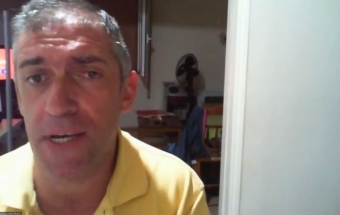 &Pi;&alpha;&pi;&alpha;&delta;&eta;&mu;&eta;&tau;&rho;ί&omicron;&upsilon;: &laquo;Έ&delta;&omega;&sigma;&epsilon; &epsilon;&nu;&tau;&omicron;&lambda;ή &omicron; &kappa;. &Nu;ί&kappa;&alpha;&sigmaf; &nu;&alpha; &epsilon;&pi;&iota;&sigma;&pi;&epsilon;&upsilon;&sigma;&theta;&epsilon;ί &eta; &alpha;&delta;&epsilon;&iota;&omicron;&delta;ό&tau;&eta;&sigma;&eta; &tau;&eta;&sigmaf; &mu;&omicron;&nu;ά&delta;&alpha;&sigmaf; &sigma;&tau;&omicron; &Alpha;&theta;ή&nu;&alpha;&iota;&omicron;;&raquo; - &Omicron;&iota; &epsilon;&nu;έ&rho;&gamma;&epsilon;&iota;&epsilon;&sigmaf; &pi;&omicron;&upsilon; &sigma;&chi;&epsilon;&delta;&iota;ά&zeta;&epsilon;&iota; &omicron; &Delta;ή&mu;&omicron;&sigmaf; &Tau;&rho;ί&pi;&omicron;&lambda;&eta;&sigmaf;