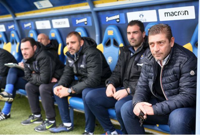 &Sigma;&tau;&eta;&nu; 6&eta; &theta;έ&sigma;&eta; &omicron; &Alpha;&sigma;&tau;έ&rho;&alpha;&sigmaf; ...