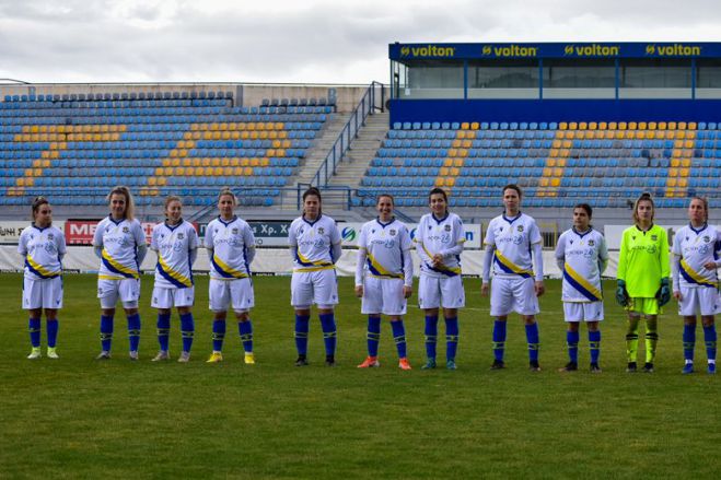 &Omicron; &gamma;&upsilon;&nu;&alpha;&iota;&kappa;&epsilon;ί&omicron;&sigmaf; &Alpha;&sigma;&tau;έ&rho;&alpha;&sigmaf; ... &sigma;&tau;&alpha;&mu;ά&tau;&eta;&sigma;&epsilon; &sigma;&tau;&alpha; 8 &gamma;&kappa;&omicron;&lambda; - &Delta;&iota;&alpha;&kappa;ό&pi;&eta;&kappa;&epsilon; &omicron; &alpha;&gamma;ώ&nu;&alpha;&sigmaf; &epsilon;&pi;&epsilon;&iota;&delta;ή &omicron;&iota; &alpha;&nu;&tau;ί&pi;&alpha;&lambda;&epsilon;&sigmaf; έ&mu;&epsilon;&iota;&nu;&alpha;&nu; &mu;&epsilon; έ&xi;&iota; &pi;&alpha;ί&chi;&tau;&rho;&iota;&epsilon;&sigmaf;!