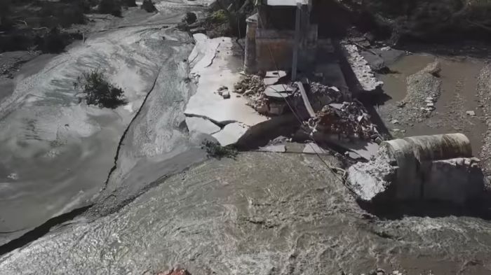 &Eta; &gamma;έ&phi;&upsilon;&rho;&alpha; &mu;&epsilon; &iota;&sigma;&tau;&omicron;&rho;ί&alpha; 111 &epsilon;&tau;ώ&nu; ...  &gamma;&kappa;&rho;&epsilon;&mu;ί&sigma;&tau;&eta;&kappa;&epsilon; &mu;έ&sigma;&alpha; &sigma;&epsilon; &delta;&epsilon;&upsilon;&tau;&epsilon;&rho;ό&lambda;&epsilon;&pi;&tau;&alpha;! (drone video)