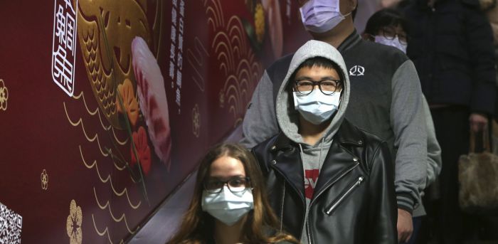 Κοροναϊός | Σε καραντίνα 5 Ελληνες - Διπλωματικός μαραθώνιος για να φύγουν από την Κίνα