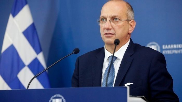 Κυβερνητικός εκπρόσωπος: &quot;Η κυβέρνηση δεν θα ανεχθεί να μείνει η παραμικρή σκιά στο θέμα της επισύνδεσης στο κινητό του Ν. Ανδρουλάκη&quot;