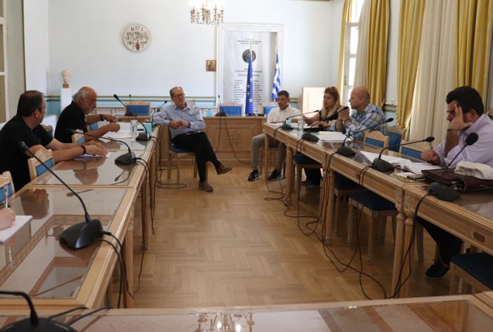 &Sigma;&upsilon;&gamma;&kappa;&rho;ό&tau;&eta;&sigma;&eta; &pi;&epsilon;&rho;&iota;&phi;&epsilon;&rho;&epsilon;&iota;&alpha;&kappa;&omicron;ύ &sigma;&upsilon;&mu;&beta;&omicron;&upsilon;&lambda;ί&omicron;&upsilon; έ&rho;&epsilon;&upsilon;&nu;&alpha;&sigmaf; &kappa;&alpha;&iota; &kappa;&alpha;&iota;&nu;&omicron;&tau;&omicron;&mu;ί&alpha;&sigmaf;