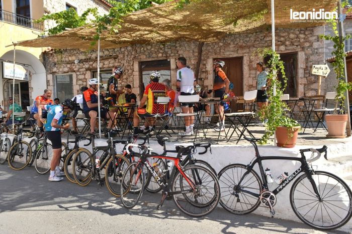 Γκρουπ με Ιταλούς ποδηλάτες επισκέφθηκε τη Νότια Κυνουρία! (εικόνες)