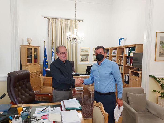 Νέα μεταλλική κερκίδα 500 θέσεων για γήπεδο Μελιγούς!
