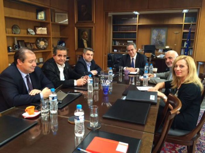 Με την κεντρική ένωση επιμελητηρίων συναντήθηκε ο Κωνσταντινόπουλος