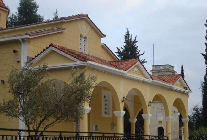 &Iota;&epsilon;&rho;έ&sigmaf; &Alpha;&kappa;&omicron;&lambda;&omicron;&upsilon;&theta;ί&epsilon;&sigmaf; &Nu;&epsilon;&omicron;&mu;ά&rho;&tau;&upsilon;&rho;&alpha; &Delta;&eta;&mu;&eta;&tau;&rho;ί&omicron;&upsilon; &sigma;&tau;&omicron; &Mu;&epsilon;&rho;&kappa;&omicron;&beta;&omicron;ύ&nu;&iota;