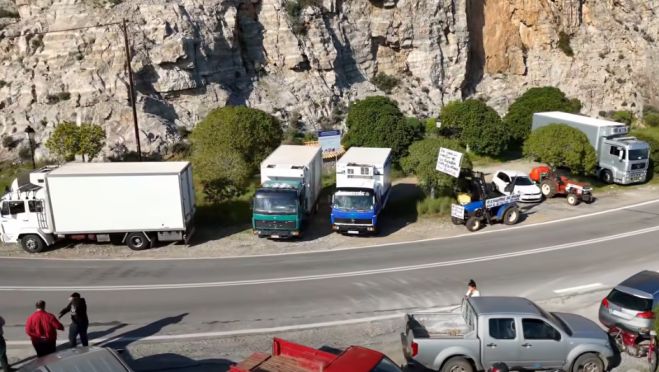 Συγκέντρωση διαμαρτυρίας αγροτών στο Λεωνίδιο για τα οξυμένα προβλήματα του πρωτογενούς τομέα (vd)