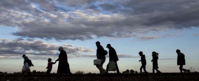 Έ&rho;&chi;&omicron;&nu;&tau;&alpha;&iota; ... 300 &pi;&rho;ό&sigma;&phi;&upsilon;&gamma;&epsilon;&sigmaf; &sigma;&tau;&eta;&nu; &Tau;&rho;ί&pi;&omicron;&lambda;&eta; - &Theta;&alpha; &mu;&epsilon;ί&nu;&omicron;&upsilon;&nu; &sigma;&epsilon; &delta;&iota;&alpha;&mu;&epsilon;&rho;ί&sigma;&mu;&alpha;&tau;&alpha;!