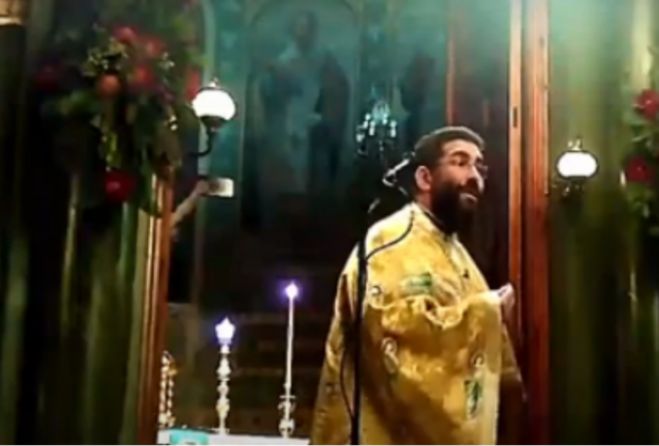&Epsilon;&xi;&alpha;&lambda;&lambda;&omicron;&sigmaf; &iota;&epsilon;&rho;έ&alpha;&sigmaf; &sigma;&tau;&eta;&nu; &Kappa;&alpha;&lambda;&alpha;&mu;ά&tau;&alpha;: &laquo;Ό&sigma;&omicron;&iota; &delta;&epsilon;&nu; &phi;&omicron;&rho;ά&tau;&epsilon; &mu;ά&sigma;&kappa;&alpha;, &theta;&alpha; &beta;&gamma;&epsilon;ί&tau;&epsilon; έ&xi;&omega;&raquo; (vd)