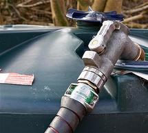 &laquo;&Chi;&iota;&lambda;&iota;ά&delta;&epsilon;&sigmaf; &nu;&omicron;&iota;&kappa;&omicron;&kappa;&upsilon;&rho;&iota;ά &tau;&omicron;&nu; &epsilon;&pi;ό&mu;&epsilon;&nu;&omicron; &chi;&epsilon;&iota;&mu;ώ&nu;&alpha; &nu;&alpha; &alpha;&delta;&upsilon;&nu;&alpha;&tau;&omicron;ύ&nu; &nu;&alpha; &kappa;&alpha;&lambda;ύ&psi;&omicron;&upsilon;&nu; &tau;&iota;&sigmaf; &alpha;&nu;ά&gamma;&kappa;&epsilon;&sigmaf; &theta;έ&rho;&mu;&alpha;&nu;&sigma;&eta;&sigmaf;&raquo;