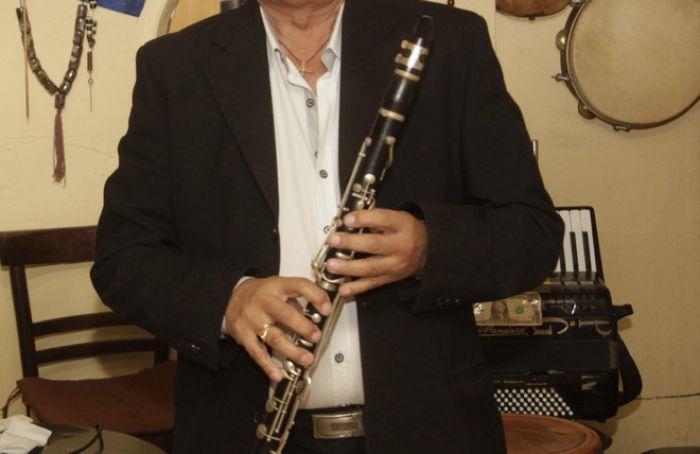 &Sigma;&tau;&alpha; &chi;&omega;&rho;&iota;ά &tau;&eta;&sigmaf; &pi;έ&rho;&alpha; &mu;&epsilon;&rho;&iota;ά&sigmaf; &tau;&eta;&sigmaf; "&Epsilon;&upsilon;&rho;&omega;&pi;&alpha;ϊ&kappa;ή&sigmaf;" &Gamma;&omicron;&rho;&tau;&upsilon;&nu;ί&alpha;&sigmaf;, &alpha;&nu;&tau;&eta;&chi;&epsilon;ί &tau;&omicron; &kappa;&lambda;&alpha;&rho;ί&nu;&omicron; &kappa;ό&nu;&tau;&rho;&alpha; &sigma;&tau;&eta;&nu; &epsilon;&rho;&eta;&mu;&omicron;&pi;&omicron;ί&eta;&sigma;&eta;