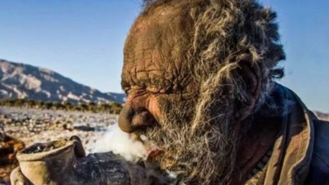 &Pi;έ&theta;&alpha;&nu;&epsilon; &omicron; &laquo;&pi;&iota;&omicron; &beta;&rho;ό&mu;&iota;&kappa;&omicron;&sigmaf; ά&nu;&theta;&rho;&omega;&pi;&omicron;&sigmaf; &sigma;&tau;&omicron;&nu; &kappa;ό&sigma;&mu;&omicron;&raquo; - &Epsilon;ί&chi;&epsilon; &nu;&alpha; &pi;&lambda;&upsilon;&theta;&epsilon;ί 50 &chi;&rho;ό&nu;&iota;&alpha;