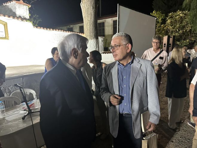 &Lambda;&alpha;&mu;&pi;&rho;ό&pi;&omicron;&upsilon;&lambda;&omicron;&sigmaf;: "&Kappa;&omicron;&mu;&beta;&iota;&kappa;ό &gamma;&epsilon;&gamma;&omicron;&nu;ό&sigmaf; &gamma;&iota;&alpha; &tau;&eta;&nu; &pi;&omicron;&rho;&epsilon;ί&alpha; &tau;&omicron;&upsilon; &epsilon;&lambda;&epsilon;ύ&theta;&epsilon;&rho;&omicron;&upsilon; έ&theta;&nu;&omicron;&upsilon;&sigmaf; &eta; &Beta;' &Epsilon;&theta;&nu;&omicron;&sigma;&upsilon;&nu;έ&lambda;&epsilon;&upsilon;&sigma;&eta; &tau;&omicron;&upsilon; Ά&sigma;&tau;&rho;&omicron;&upsilon;&sigmaf;"