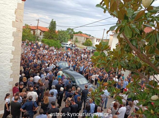 &Sigma;&upsilon;&gamma;&kappa;ί&nu;&eta;&sigma;&eta; &kappa;&alpha;&iota; &pi;&lambda;ή&theta;&omicron;&sigmaf; &kappa;ό&sigma;&mu;&omicron;&upsilon; &sigma;&tau;&omicron; &tau;&epsilon;&lambda;&epsilon;&upsilon;&tau;&alpha;ί&omicron; &laquo;&alpha;&nu;&tau;ί&omicron;&raquo; &tau;&omicron;&upsilon; &Alpha;&nu;&tau;&iota;&delta;&eta;&mu;ά&rho;&chi;&omicron;&upsilon; &Gamma;&iota;ώ&rho;&gamma;&omicron;&upsilon; &Kappa;&lambda;&epsilon;ώ&pi;&alpha;