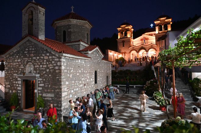 &Pi;&omicron;&lambda;&upsilon;&alpha;&rho;&chi;&iota;&epsilon;&rho;&alpha;&tau;&iota;&kappa;ό&sigmaf; &Pi;&alpha;&nu;&eta;&gamma;&upsilon;&rho;&iota;&kappa;ό&sigmaf; &Epsilon;&sigma;&pi;&epsilon;&rho;&iota;&nu;ό&sigmaf; &sigma;&tau;&eta;&nu; &Iota;&epsilon;&rho;ά &Mu;&omicron;&nu;ή &Pi;&alpha;&nu;&alpha;&gamma;ί&alpha;&sigmaf; &Mu;&alpha;&lambda;&epsilon;&beta;ή&sigmaf; (&epsilon;&iota;&kappa;ό&nu;&epsilon;&sigmaf;)