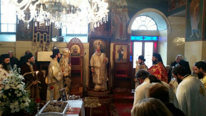 &Omicron; &Mu;&eta;&tau;&rho;&omicron;&pi;&omicron;&lambda;ί&tau;&eta;&sigmaf; &Xi;ά&nu;&theta;&eta;&sigmaf; ή&rho;&theta;&epsilon; &sigma;&tau;&omicron; &Sigma;&tau;&alpha;&upsilon;&rho;&omicron;&delta;&rho;ό&mu;&iota; &Gamma;&omicron;&rho;&tau;&upsilon;&nu;ί&alpha;&sigmaf; (&epsilon;&iota;&kappa;ό&nu;&epsilon;&sigmaf;)