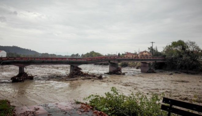 &Iota;&alpha;&nu;ό&sigmaf; | &Delta;ύ&omicron; &nu;&epsilon;&kappa;&rho;&omicron;ί, &tau;&epsilon;&rho;ά&sigma;&tau;&iota;&epsilon;&sigmaf; &kappa;&alpha;&tau;&alpha;&sigma;&tau;&rho;&omicron;&phi;έ&sigmaf;, &alpha;&gamma;&omega;&nu;ί&alpha; &gamma;&iota;&alpha; &tau;&omicron;&upsilon;&sigmaf; &epsilon;&gamma;&kappa;&lambda;&omega;&beta;&iota;&sigma;&mu;έ&nu;&omicron;&upsilon;&sigmaf;