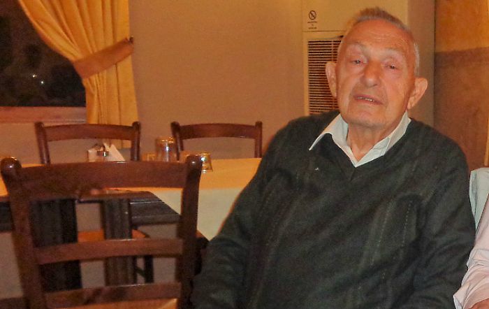 Έ&nu;&alpha;&sigmaf; &lambda;&alpha;ϊ&kappa;ό&sigmaf; Bon Viveur - &Alpha;&phi;&iota;έ&rho;&omega;&mu;&alpha; &sigma;&tau;&omicron;&nu; &Kappa;ώ&sigma;&tau;&alpha; &Sigma;&iota;ά&nu;&nu;&eta; &pi;&omicron;&upsilon; &epsilon;ί&chi;&epsilon; &tau;&omicron; &sigma;&iota;&nu;&epsilon;&mu;ά "&Alpha;&rho;&kappa;&alpha;&delta;ί&alpha;" (&epsilon;&iota;&kappa;ό&nu;&epsilon;&sigmaf;)